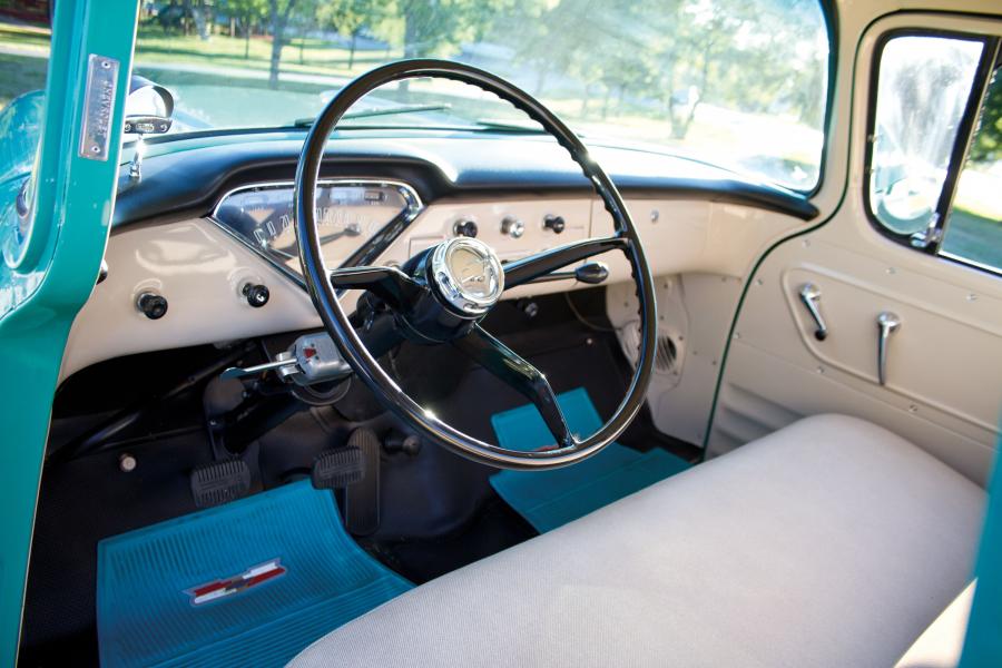  Chevrolet 3100 Half-Ton Pickup Truck 1957 года  (фото 18 из 21)